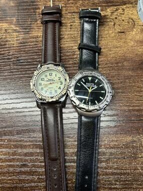 Lot of 2 Sports Illustrated Mens Watches Tennis Ball 24 Hour 21-495 Working